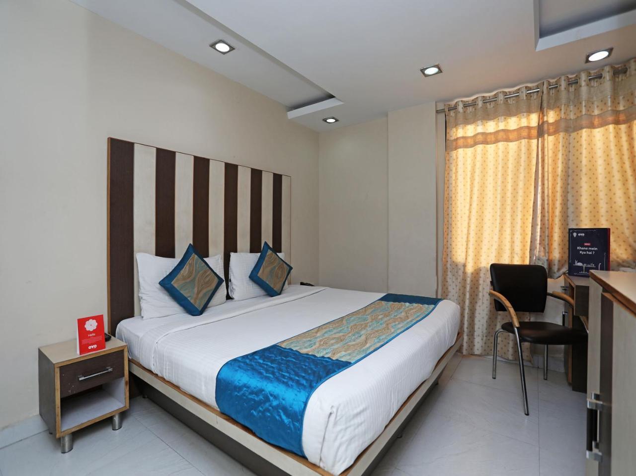 Hotel Balsons Continental Nuova Delhi Esterno foto