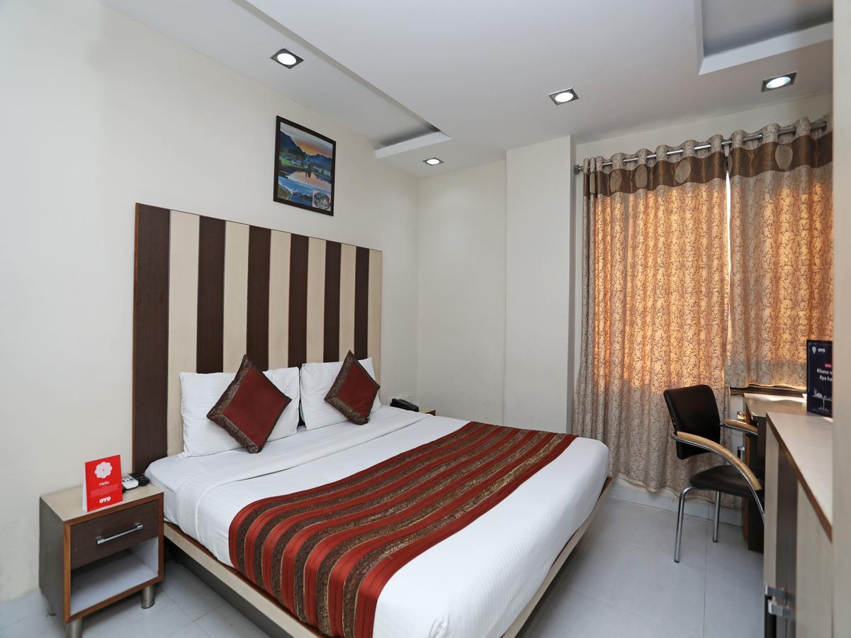Hotel Balsons Continental Nuova Delhi Esterno foto