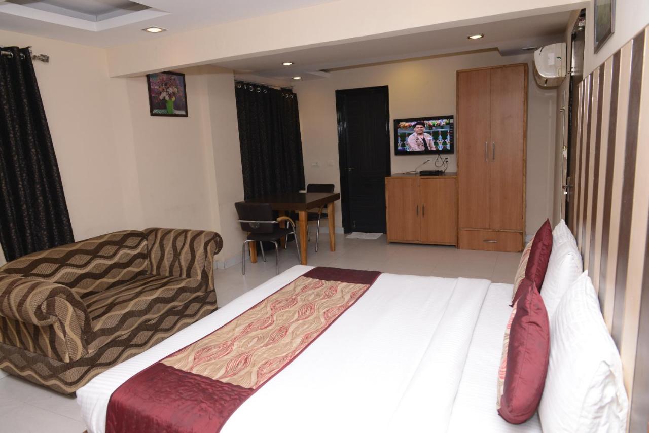 Hotel Balsons Continental Nuova Delhi Esterno foto